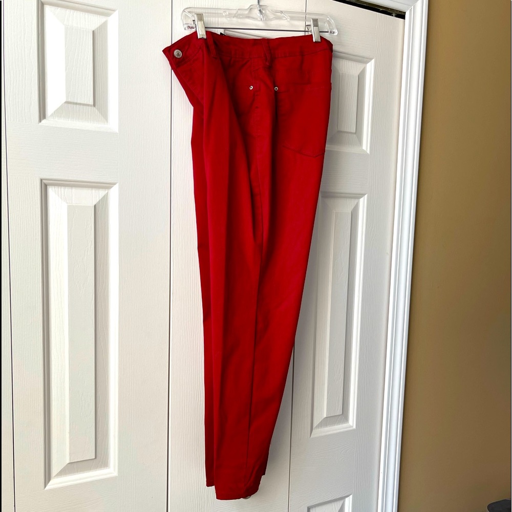 NWOT Woman’s Curve Appeal Minimalist Jeggings